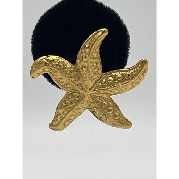 Starfish Pierced Earrings Gold Tone 1.25" Textured Lightweight Stud Post - Picture 2 of 10